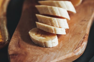 Banane circa 200g Bananen in dünne Scheiben