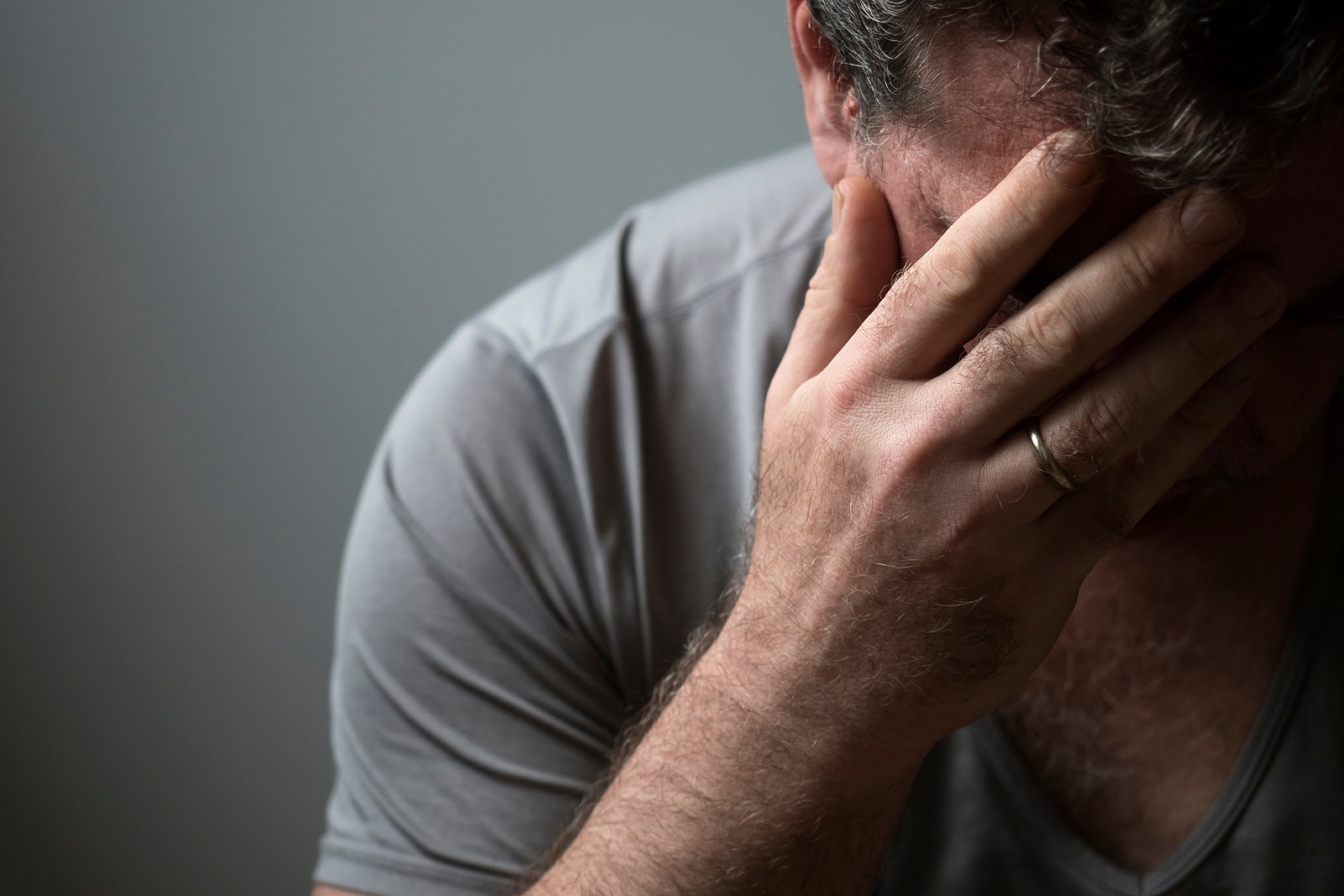Selbstbewusstsein leidet durch Haarausfall